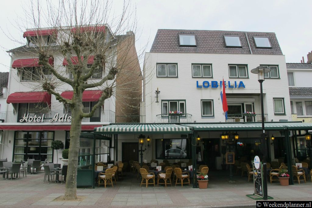 Dit hotel ligt in het centrum van Valkenburg, vlakbij de Middeleeuwse poort tussen de Berkelstraat en Neerhem.Tip: De hotels en vakantiehuizen in Valkenburg.